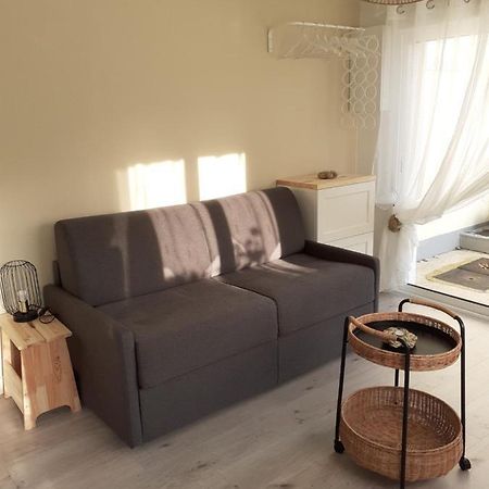 Studio Canape Convertible 2 Pers Avec Jardin Et Parking Clos 梅利蒙 外观 照片