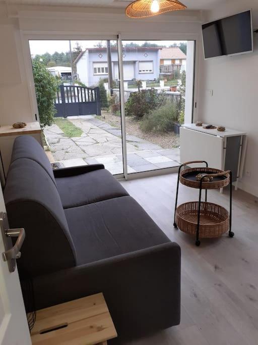 Studio Canape Convertible 2 Pers Avec Jardin Et Parking Clos 梅利蒙 外观 照片